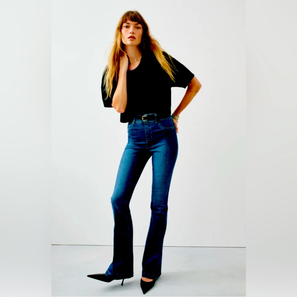 EUC Spanx flare blue jeans size Large
